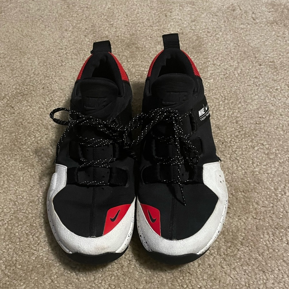 Nike Tech Trainer Sneakers